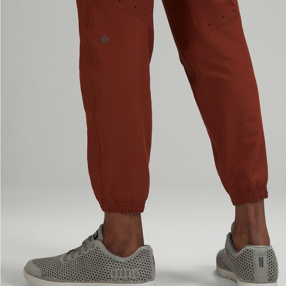 Lululemon License to Train Jogger 29" Rust Orange Pants Size XL - Picture 5 of 12